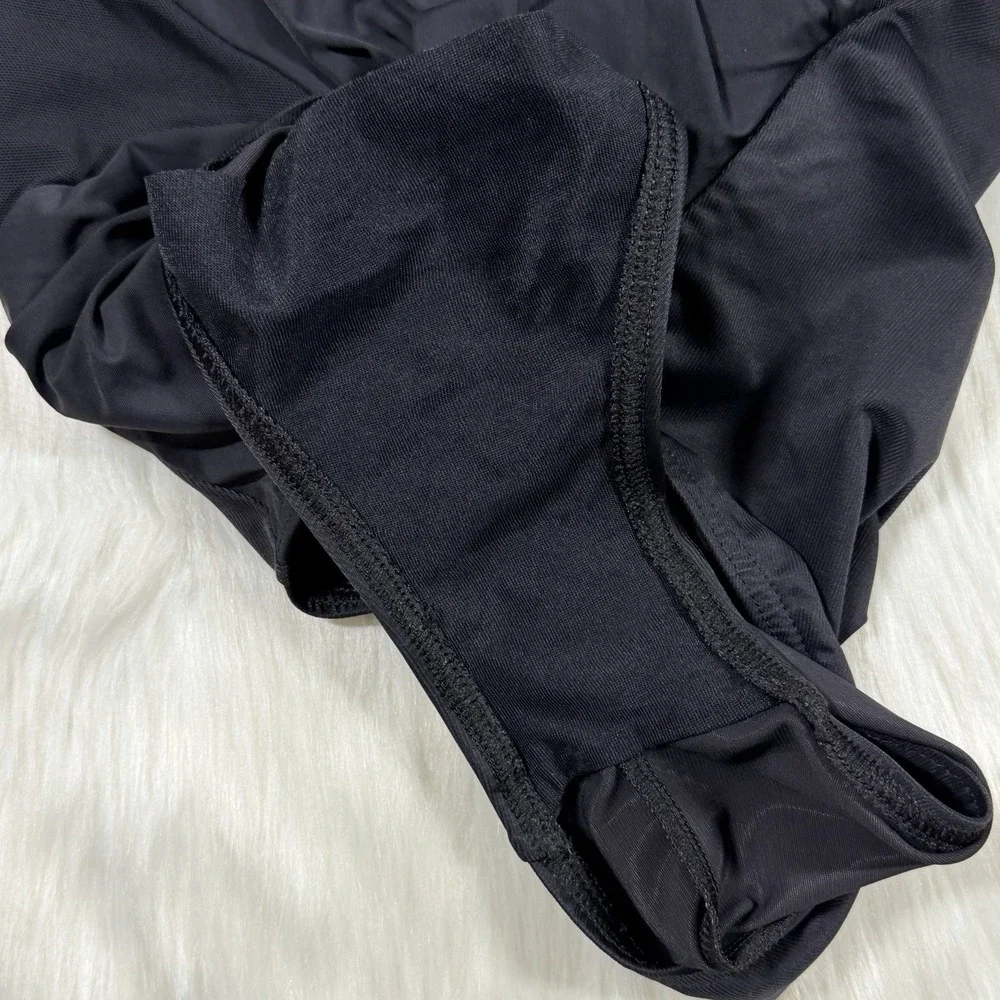 Miraclesuit Women's Size 12 / 14 ?‎ Black Palma Deep V One Piece Swimsuit